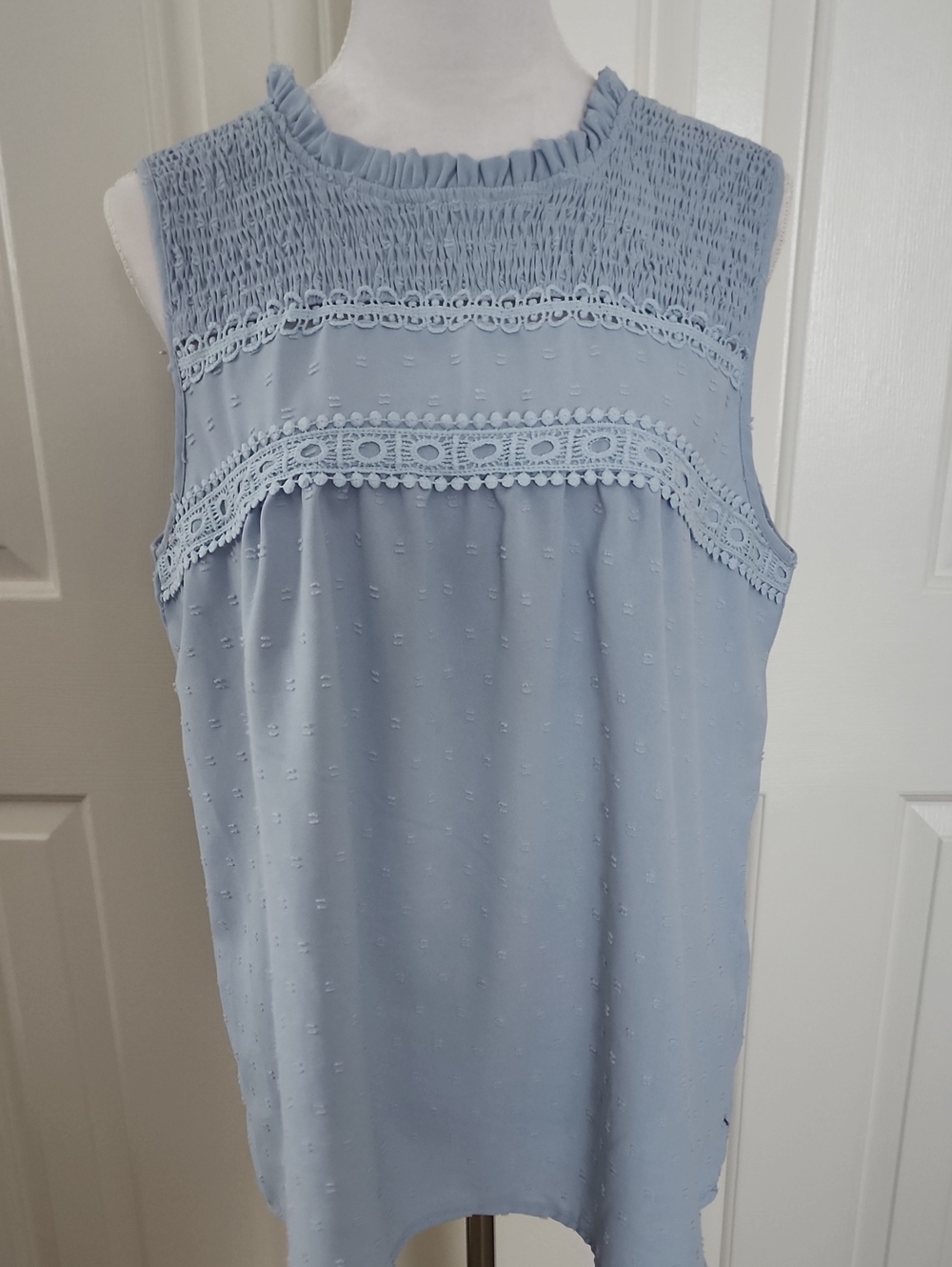 SHEIN Light Blue Sleeveless Lace Smocked Tank Top